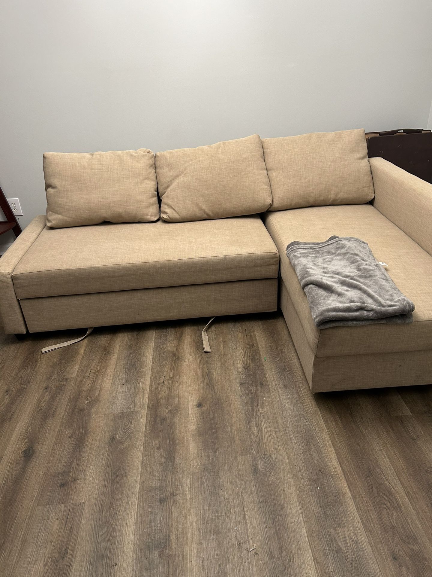 Sleeper Sectional Couch/Sofa with Storage 