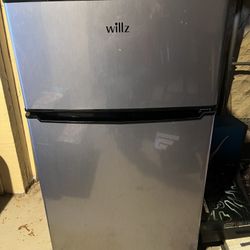 Mini Fridge And Freezer