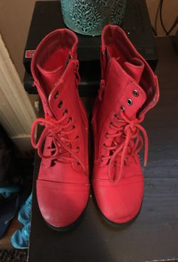 Girls red boots size 11