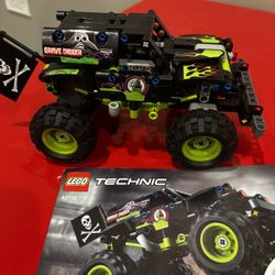 Lego Technic Grave Digger 