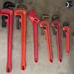 Pipe Wrenches 