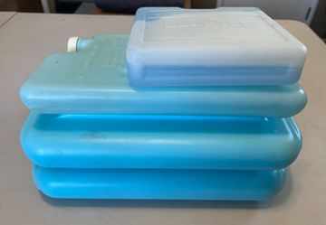 ICE CHEST-COLD ICE PACKS