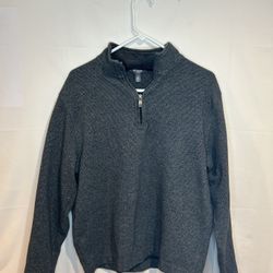 Men’s Medium Van Heusen Quarter-Zip – Grey – Clean & Ready to Wear