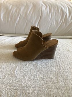Lucky slip on wedge (suede top) size 5