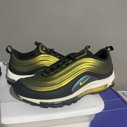 Nike AirMax Size 11.   ($75 Each)