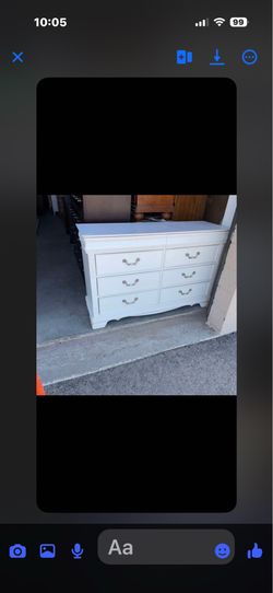 ❤️BEAUTIFUL DRESSER/8 DRAWER-WHITE COLOR ❤️