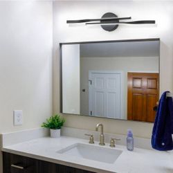 Black Modern LED Vanity Light Bar
