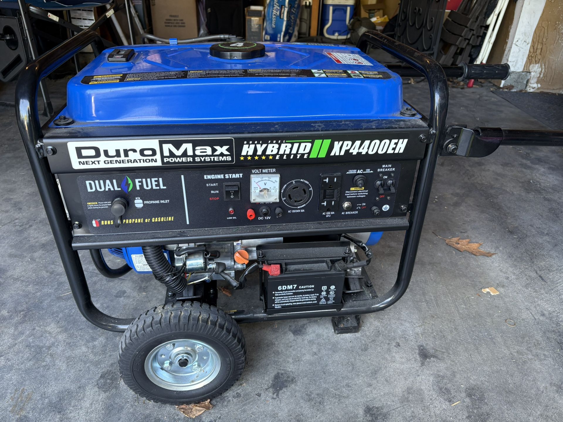 DuroMax CP4400EH Generator