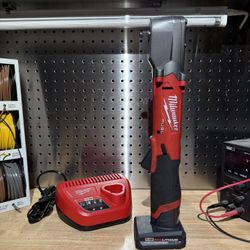 Milwaukee 2564-20 M12 FUEL 3/8” Right Angle Impact Wrench + 1 * High Output XC5.0 M12 Battery