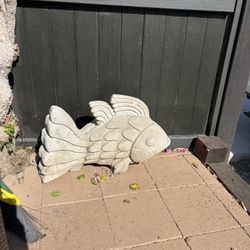 Cement Koi Fish Fountain