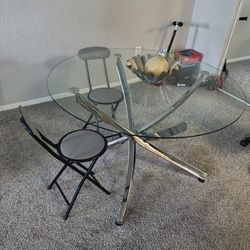 Round glass dining room table