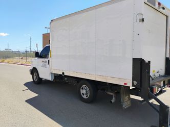 2018 Chevrolet Express commercial cutaway v6