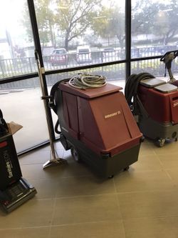 Carpet cleaning equipment
