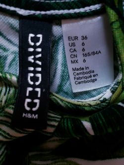 H&M DIVIDED Green Tropical Leaf Bodycon Sleeveless Dress Size 6 for Sale in North Las Vegas, NV - OfferUp H&M DIVIDED Green Tropical Leaf Bodycon Sleeveless Dress Size 6 for Sale in North Las Vegas, NV - OfferUp