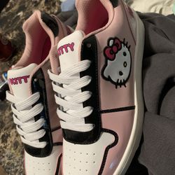 Hello Kitty Shoes