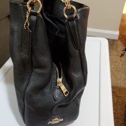 Coach  Leather Shoulder Bag