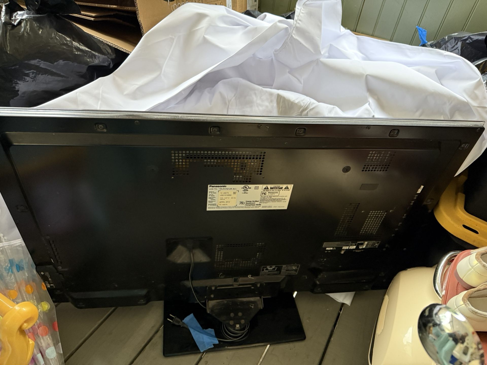 TV