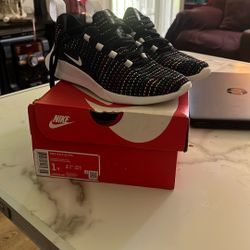 Nike Viale Se (PS) Size 1Y