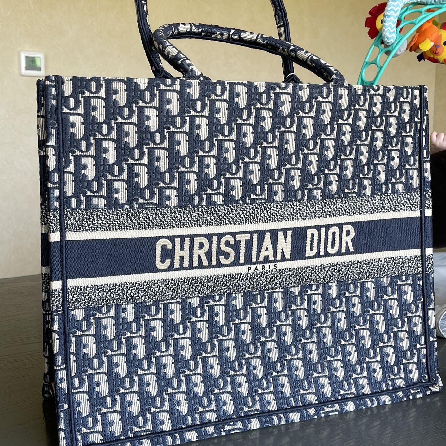 Chloe Woody Linen Tote Bag Medium Logo Straps Brown Leather Canvas Gray  Neutral Dior Louis Vuitton for Sale in Aurora, CO - OfferUp