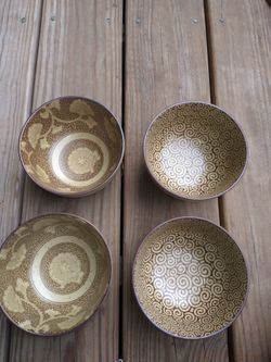 Set of 4 Ceramic Bowls with Asian-Inspired Patterns