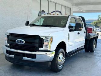 2018 Ford F350 Super Duty Crew Cab & Chassis