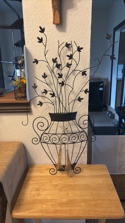 Metal Vase Floral Wall Art Decor