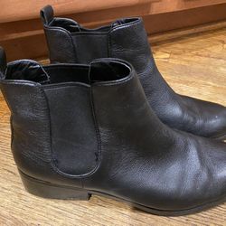 COLE HAAN WOMENS BOOTS