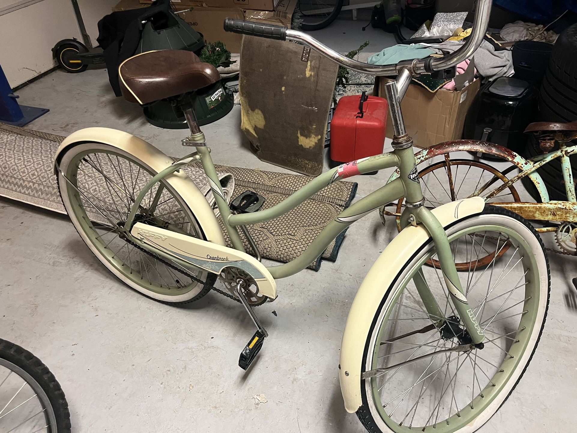 Beach Cruiser Huffy And Ozone Mountain Bike