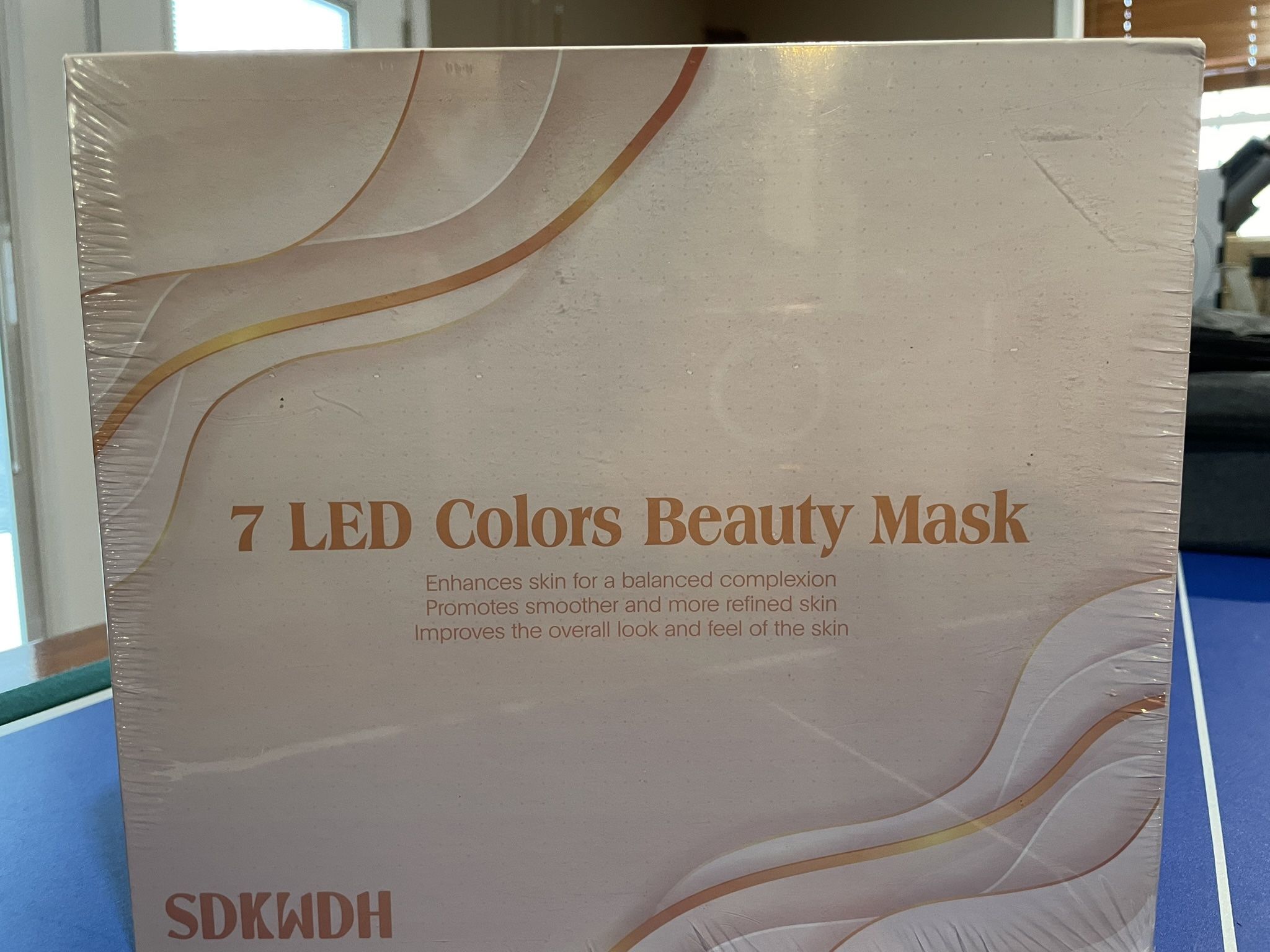 Led Face Mask Light Therapy, 7-1 Colors LED Facial Skin Care Mask, Gold