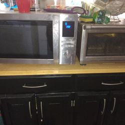 Microwave And Toaster Overn
