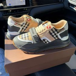 Burberry Shoes