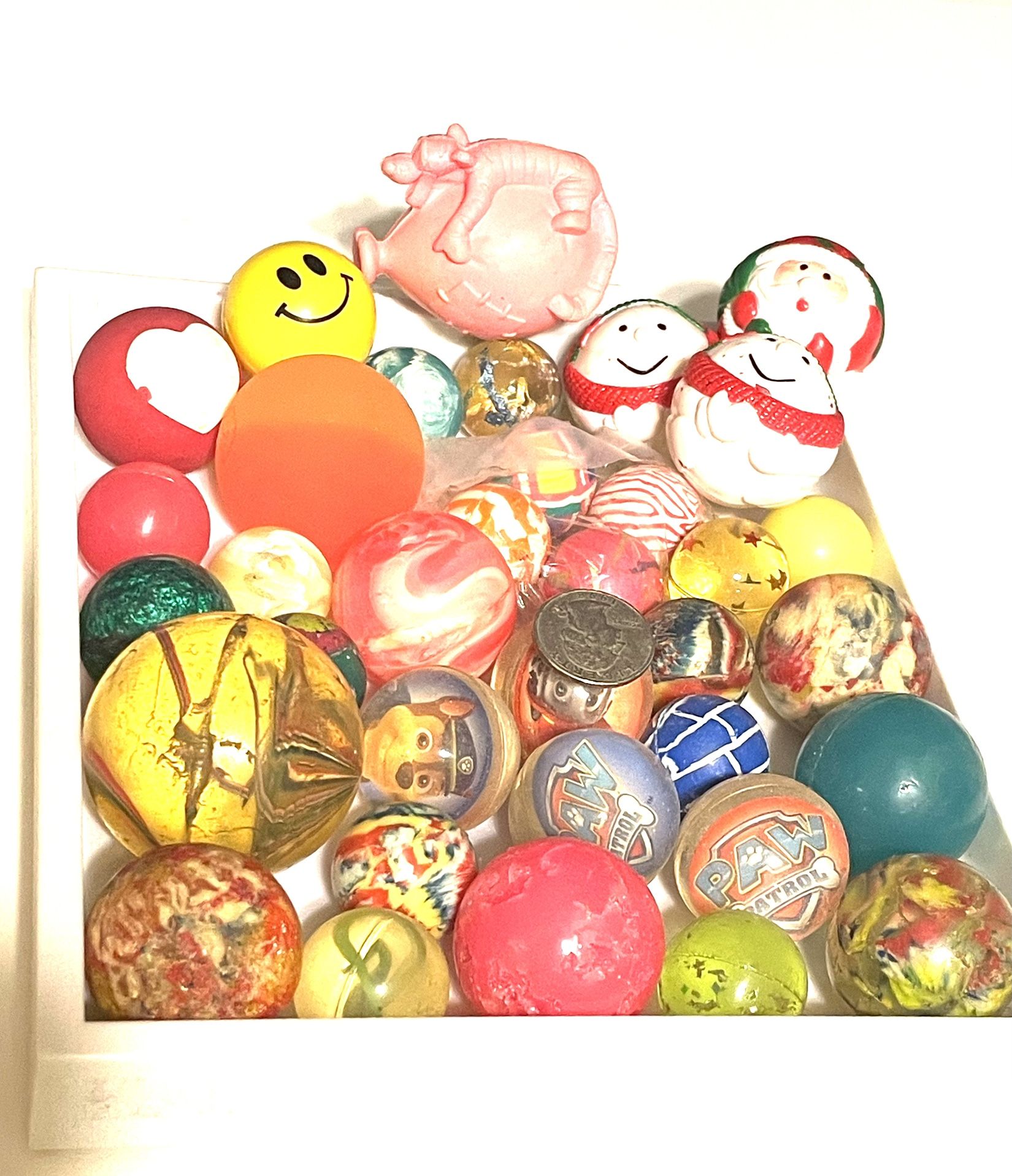 Lot Of 34 Vintage Super Balls!!