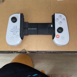 PS4 iPhone BACKBONE Compatible Controller 