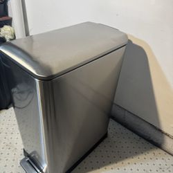 Kitchen Trash Can