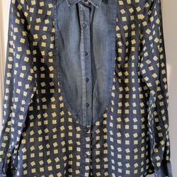 BCBGMAXAZRIA branded shirt. Navy base with cream geometric square print. Chambray 100 % cotton . Button-front long sleeve style. Lightweight, modern p