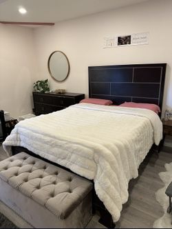Queen Size Bed And Dresser