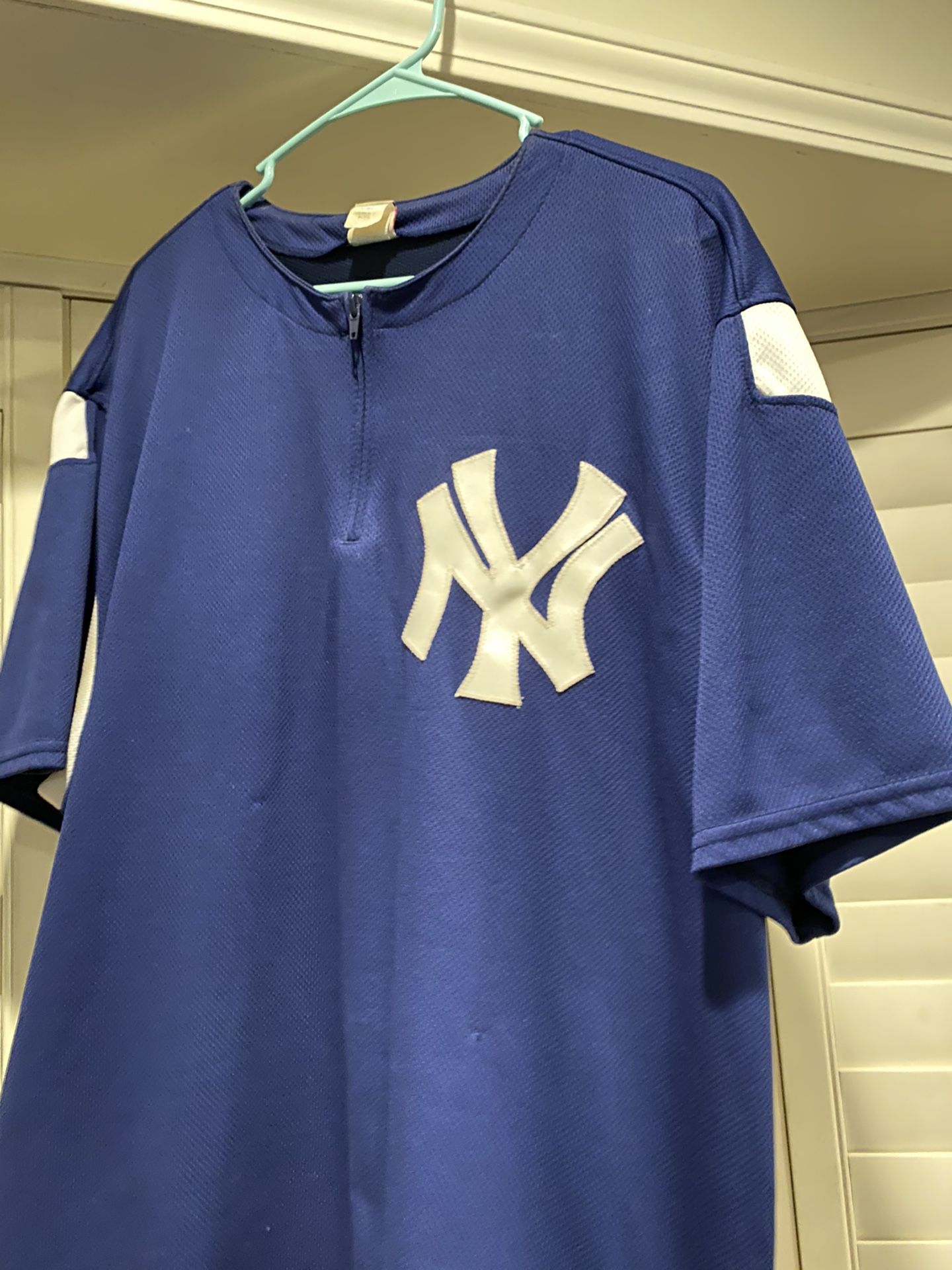 NY Yankee Jersey XL