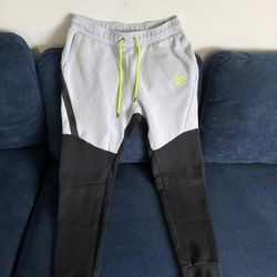 Nike Tech Joggers 