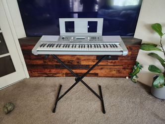 Yamaha Keyboard YPT-370
