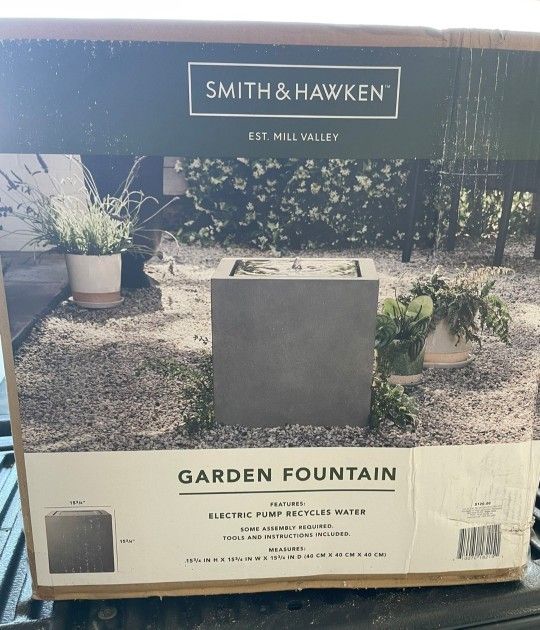 ✨️ $60 W2151 SMITH & HAWKEN GARDEN FOUNTAIN square whs