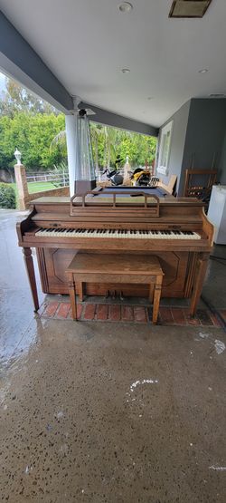 FREE PIANO
