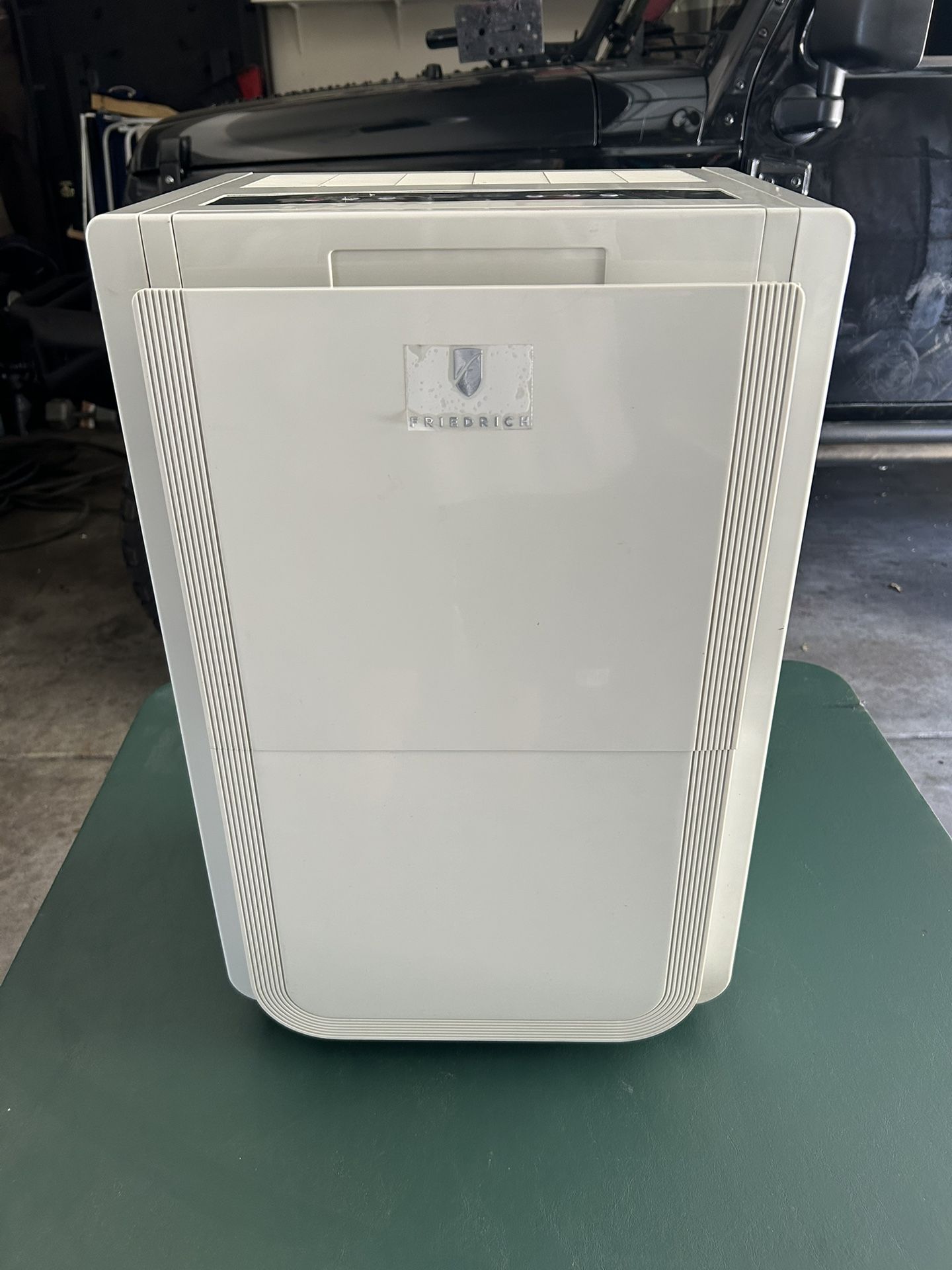 Dehumidifier