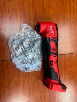 Milwaukee Regular Multitool new