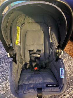 Graco infant car seat