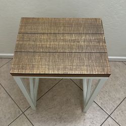 Small Farmhouse Table – Wooden Top & White Legs