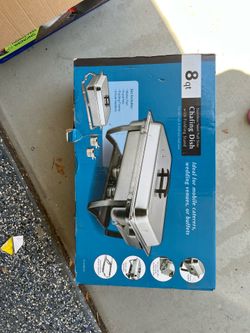 Brand new chafing dish