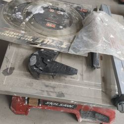 skilsaw 7in tile saw wet saw hbWith all accessories and 2 new blades