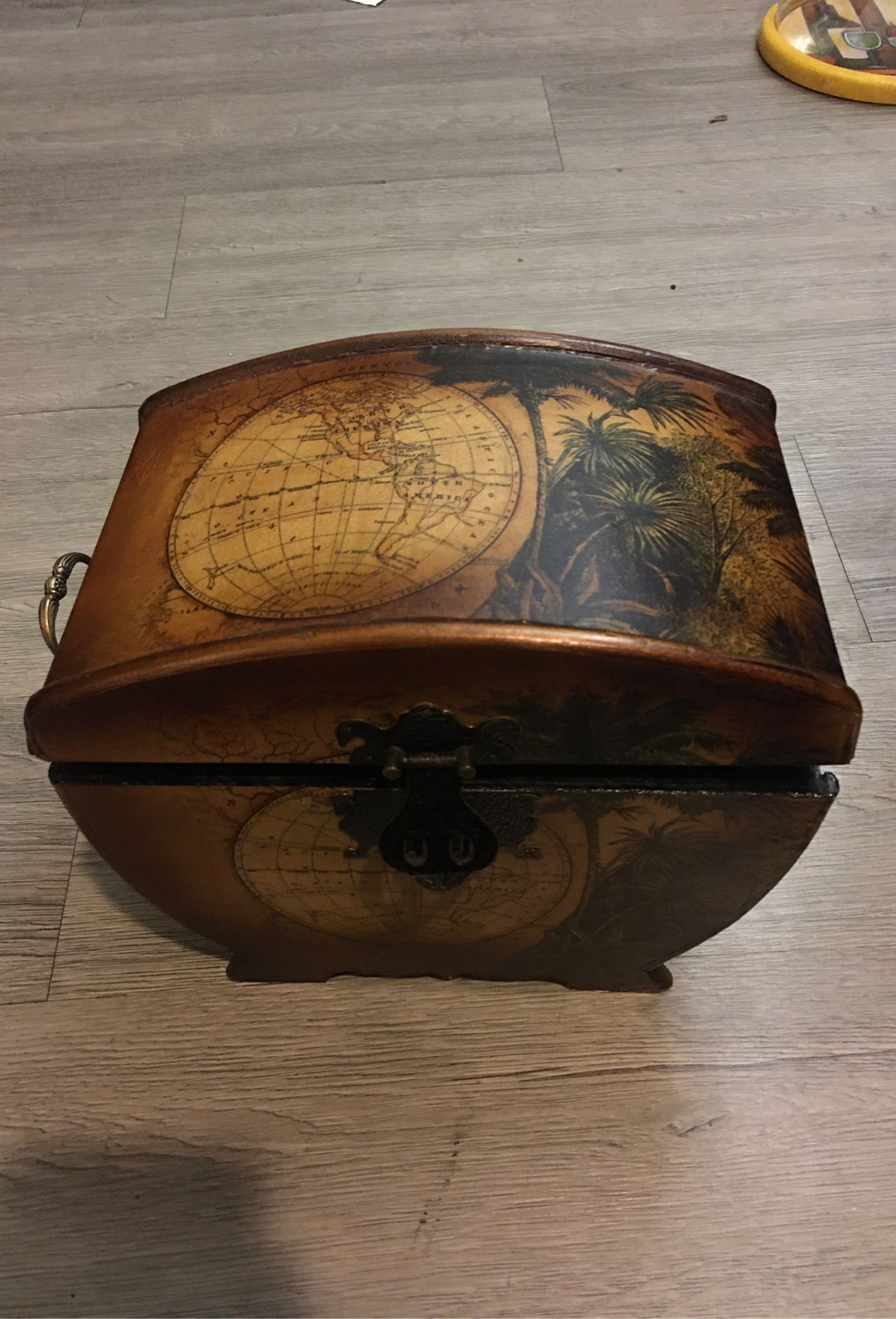Treasure chest