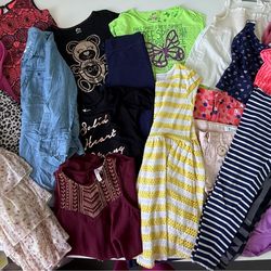 Clothes for a 7-8 years old girl