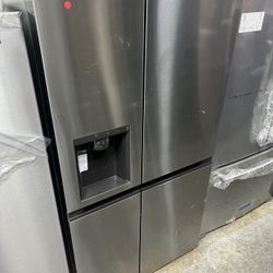 LG SIDE BY SIDE REFRIGERATOR